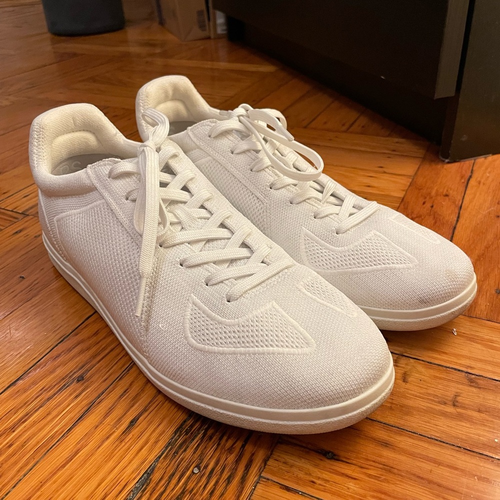Rothy's Mens The RS01 Sneaker Shoes Size 10.5 White Low Top Lace Up Casual
